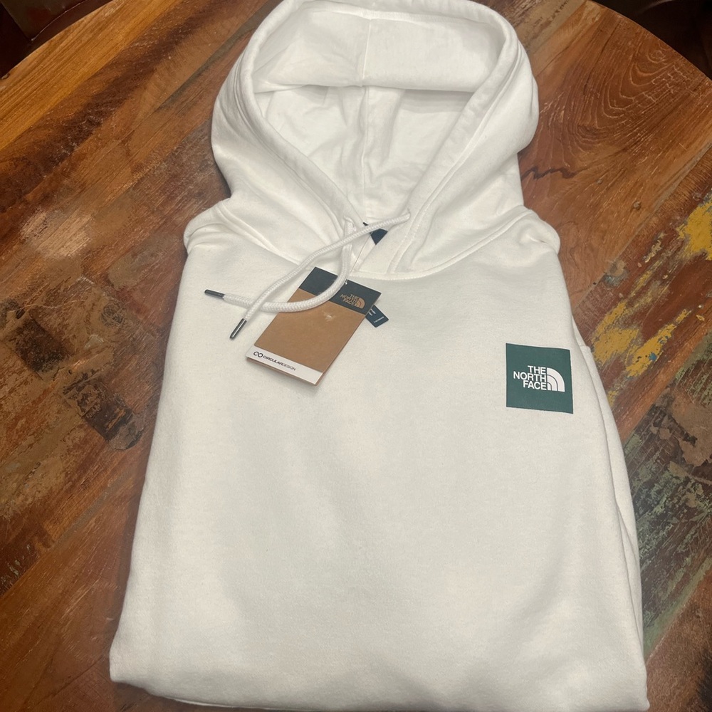 NWT North Face Men’s Hoodie